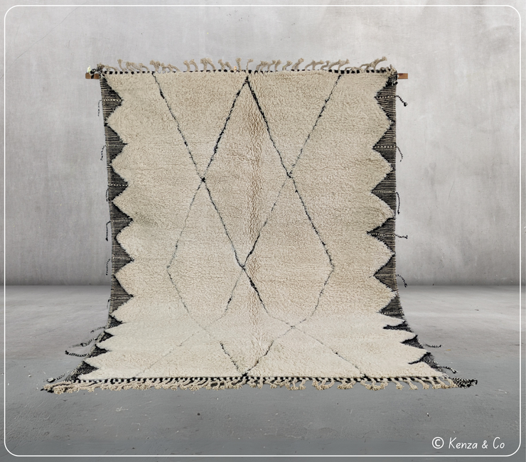 LARGE Beni Ouarain Rug, 300 x 205 cm || 9,84 x 6,73 feet, G-364