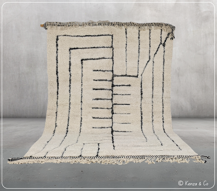 LARGE Beni Ouarain Rug, 305 x 210 cm || 10,01 x 6,89 feet, G-303