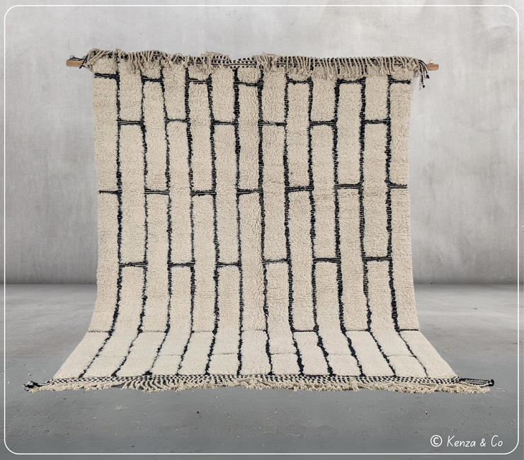 LARGE Beni Ouarain Rug, 285 x 215 cm || 9,35 x 7,05 feet, G-339