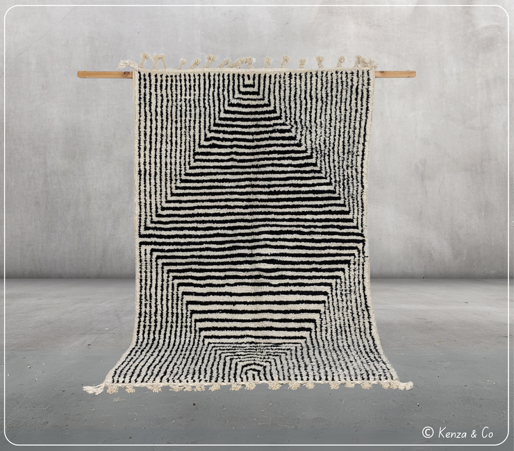 Beni Ouarain Rug, 250 x 157 cm || 8,2 x 5,15 feet, MS-318