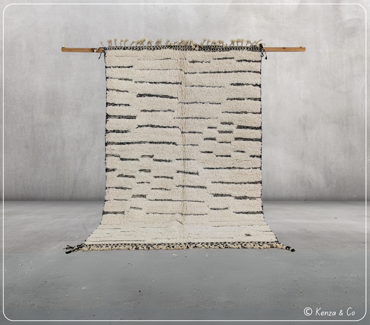 Beni Ouarain Rug, 250 x 165 cm || 8,2 x 5,41 feet, MS-332