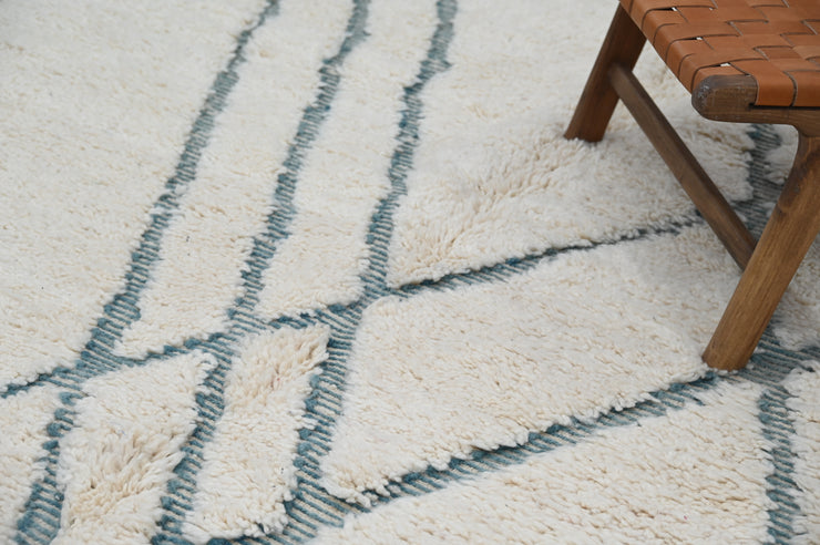 LARGE Beni Ouarain Rug, 320 x 220 cm, GO-811