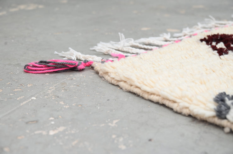Handmade Azilal Rug, 235 x 160 cm, AZO-507