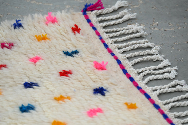 Handmade Azilal Rug, 142 x 107 cm, PO-424