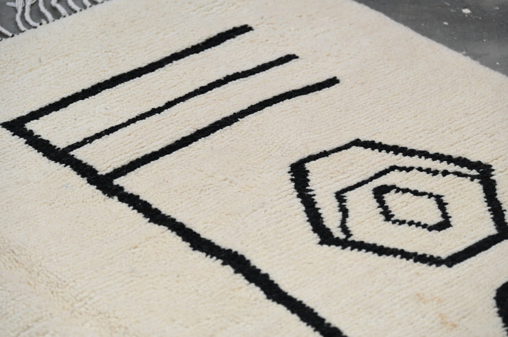 Beni Ouarain Rug, 250 x 150 cm, AZO-606
