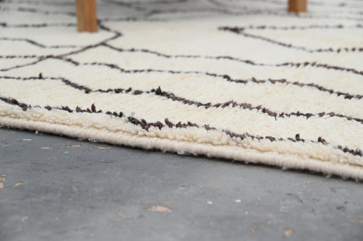 Beni Ouarain Rug, 235 x 150 cm, AZO-607