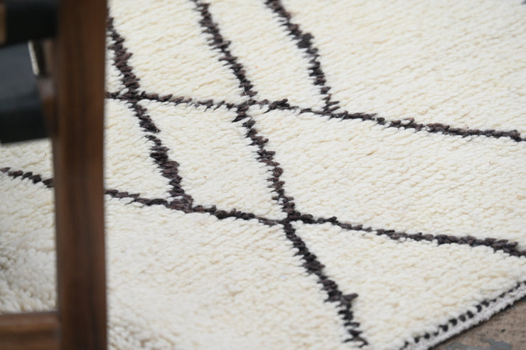 Beni Ouarain Rug, 235 x 140 cm, AZO-612
