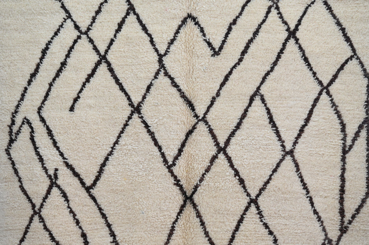 Beni Ouarain Rug, 235 x 140 cm, AZO-612
