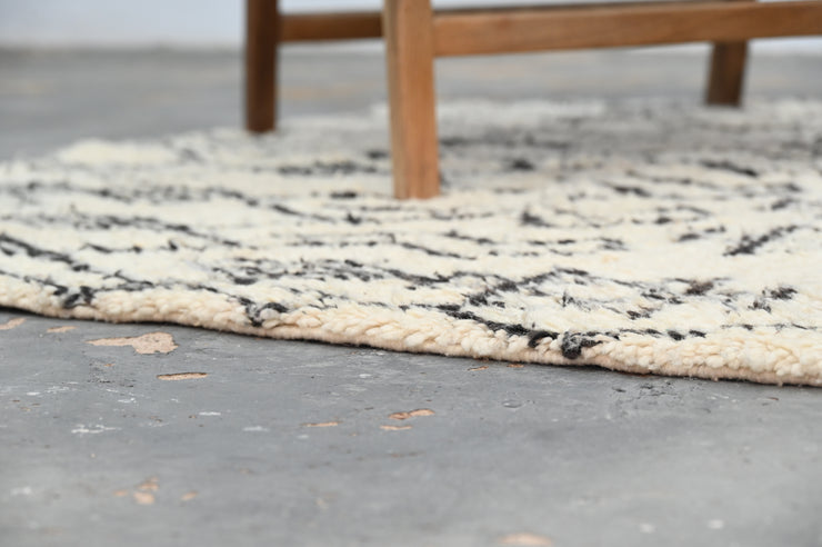 Beni Ouarain Rug, 220 x 145 cm, AZO-615