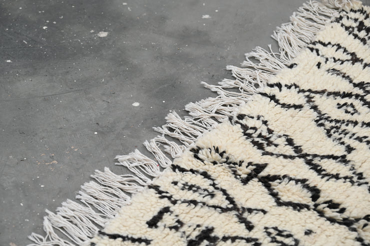 Beni Ouarain Rug, 220 x 145 cm, AZO-615