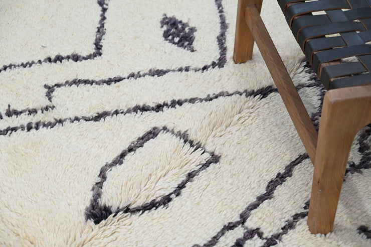 Beni Ouarain Rug, 240 x 150 cm, AZO-624