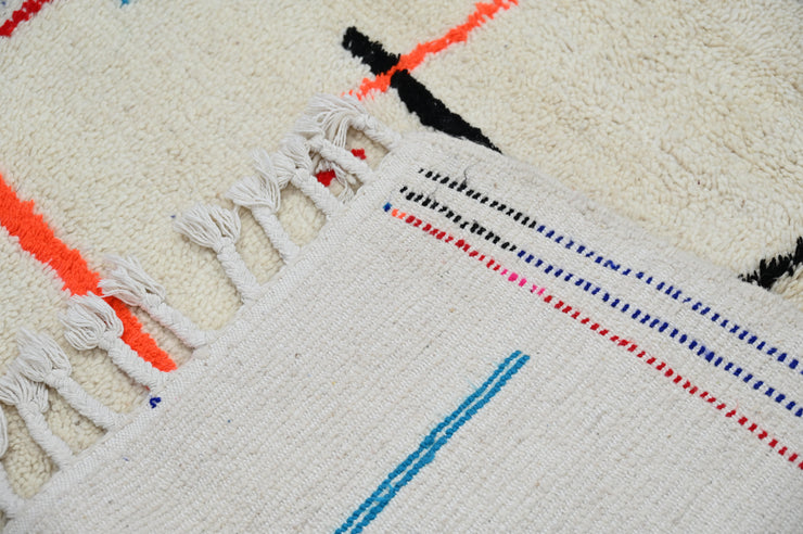 Handmade Azilal Rug, 235 x 160 cm, AZO-625
