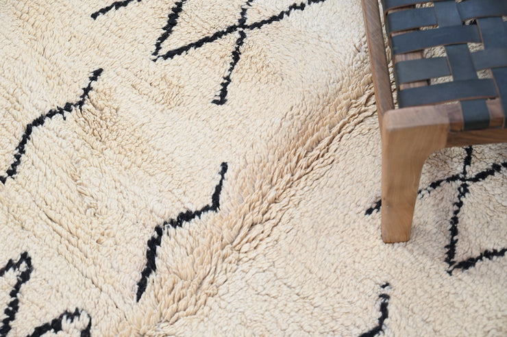 Beni Ouarain Rug, 240 x 140 cm, AZO-635