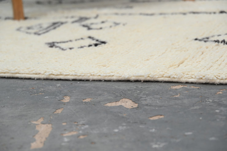 Beni Ouarain Rug, 270 x 150 cm, AZO-641