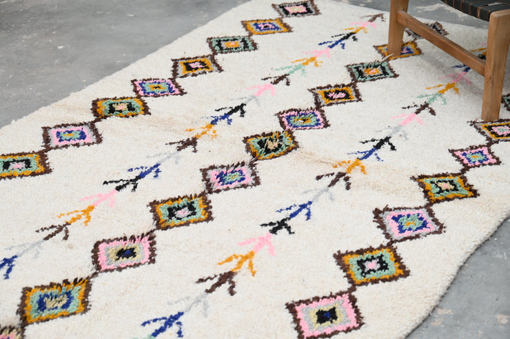 Handmade Azilal Rug, 245 x 145 cm, AZO-570