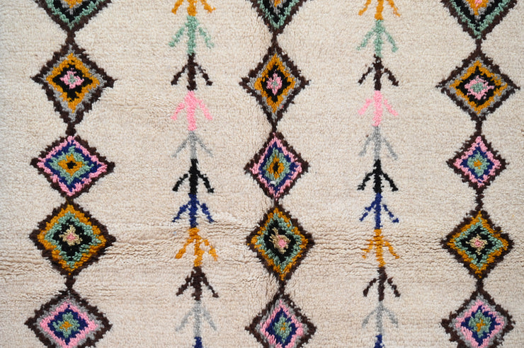 Handmade Azilal Rug, 245 x 145 cm, AZO-570