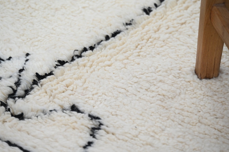 LARGE Beni Ouarain Rug, 300 x 210 cm, GO-742