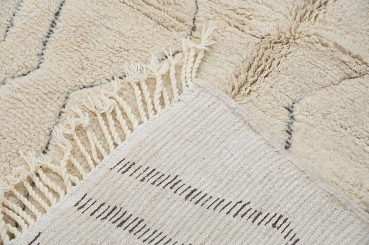 Beni Ouarain Rug, 240 x 155 cm, AZO-587