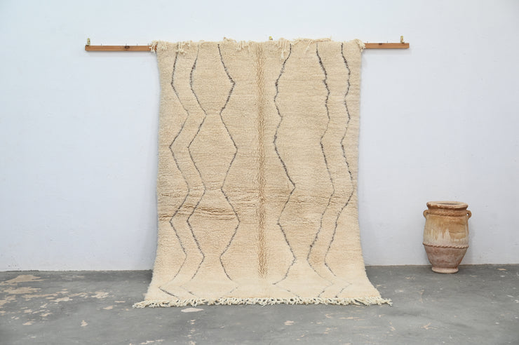 Beni Ouarain Rug, 240 x 155 cm, AZO-587