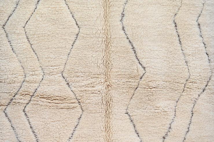Beni Ouarain Rug, 240 x 155 cm, AZO-587