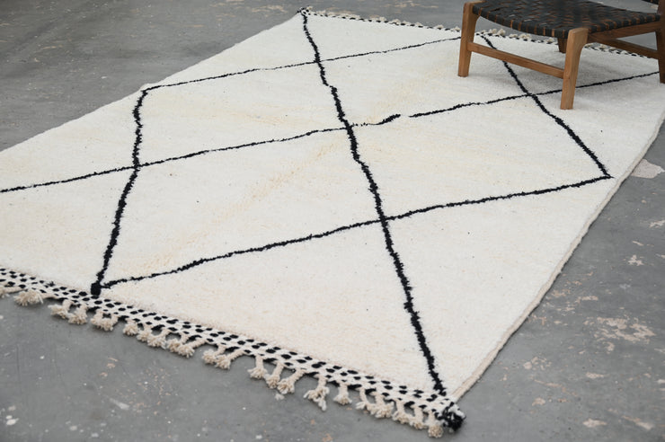 LARGE Beni Ouarain Rug, 320 x 200 cm, GO-755