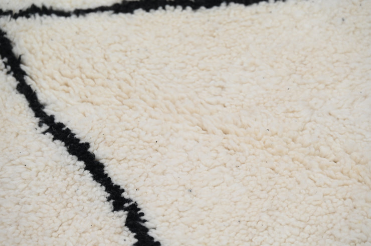 LARGE Beni Ouarain Rug, 320 x 200 cm, GO-755