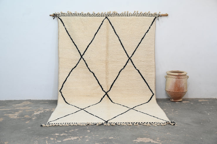 LARGE Beni Ouarain Rug, 320 x 200 cm, GO-755
