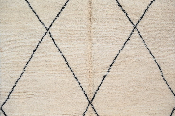LARGE Beni Ouarain Rug, 300 x 205 cm, GO-756