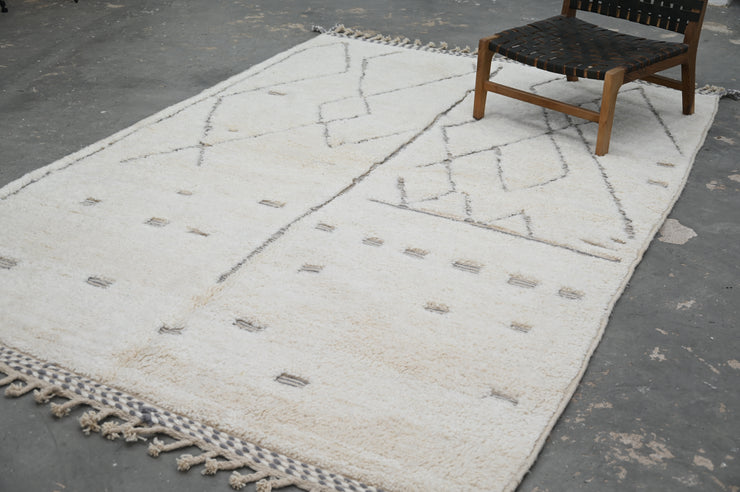 LARGE Beni Ouarain Rug, 305 x 205 cm, GO-762