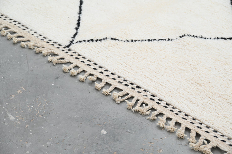 LARGE Beni Ouarain Rug, 305 x 210 cm, GO-764