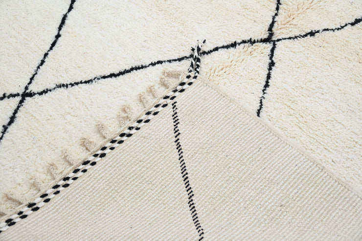 LARGE Beni Ouarain Rug, 310 x 205 cm, GO-765