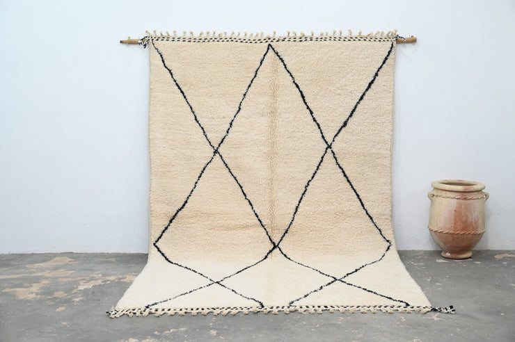LARGE Beni Ouarain Rug, 310 x 205 cm, GO-765