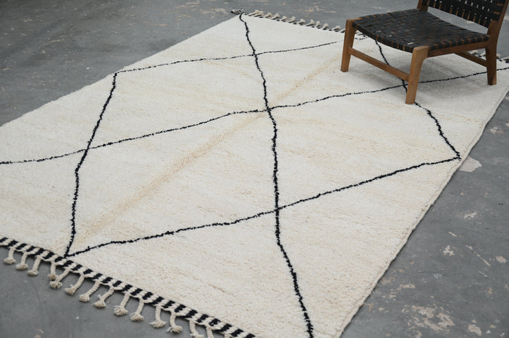 LARGE Beni Ouarain Rug, 310 x 210 cm, GO-767