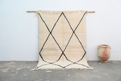 Beni Ouarain Rug, 250 x 175 cm, AZO-651