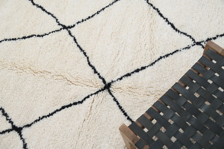Beni Ouarain Rug, 245 x 160 cm, AZO-654