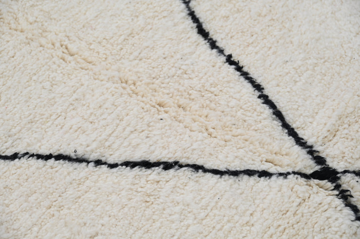 Beni Ouarain Rug, 245 x 160 cm, AZO-656