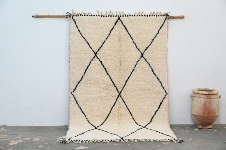 Beni Ouarain Rug, 245 x 160 cm, AZO-656