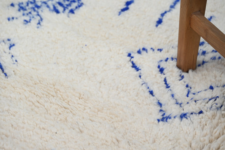 Handmade Azilal Rug, 240 x 160 cm, AZO-657