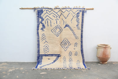 Handmade Azilal Rug, 240 x 160 cm, AZO-657