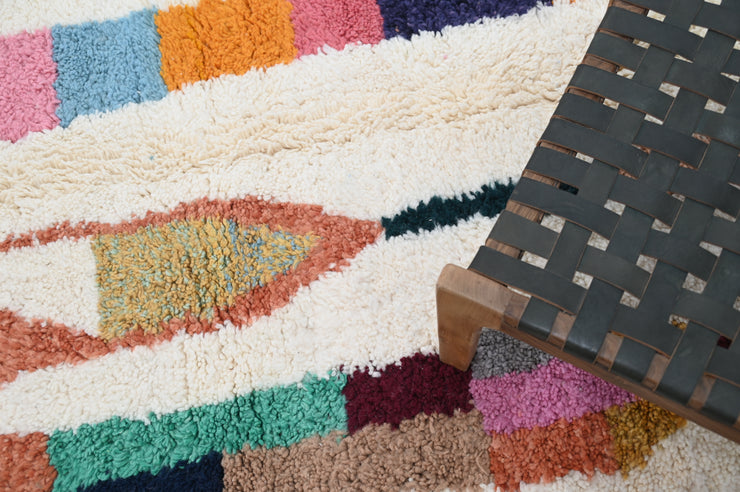 Handmade Azilal Rug, 250 x 165 cm, AZO-658