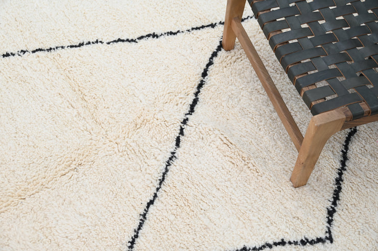 Beni Ouarain Rug, 260 x 165 cm, AZO-660