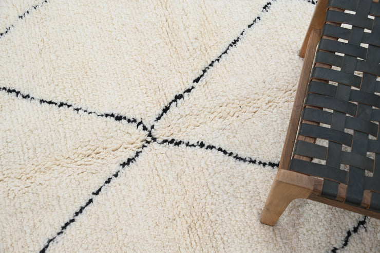 Beni Ouarain Rug, 250 x 160 cm, AZO-662