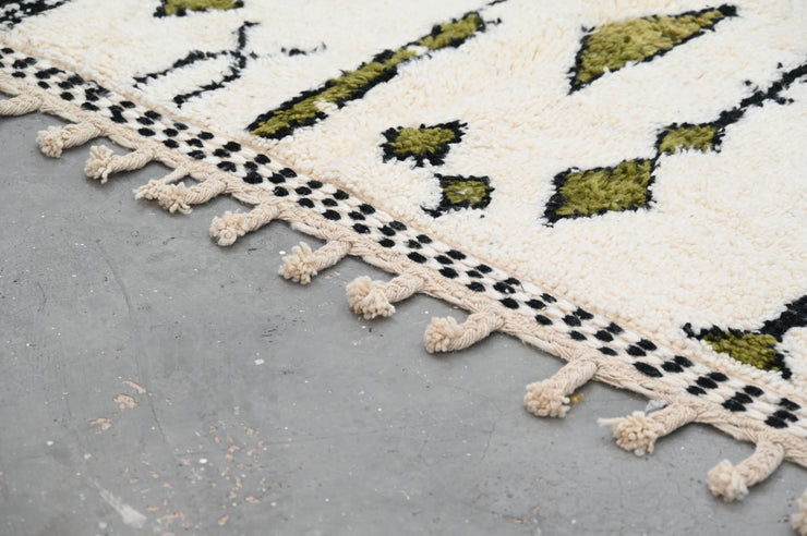 Handmade Azilal Rug, 260 x 160 cm, AZO-663