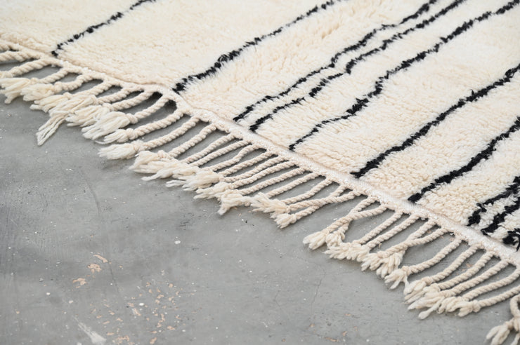Handmade Azilal Rug, 240 x 155 cm, AZO-666