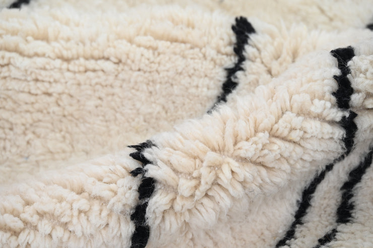 Handmade Azilal Rug, 240 x 155 cm, AZO-666