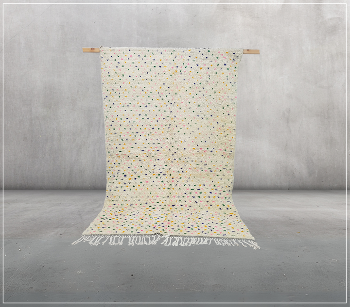 Handmade Azilal Rug, 240 x 150 cm || 7,87 x 4,92 feet, AZ-136