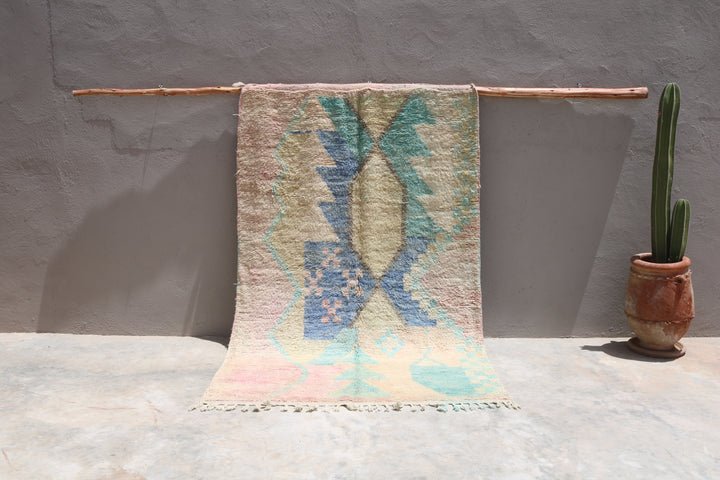 Fargerikt håndlaget teppe, 260 x 165 cm - AZ844
