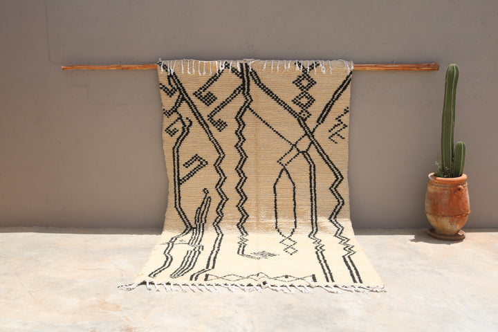 Grand tapis Beni Ouarain, 310 x 195 cm - G1053