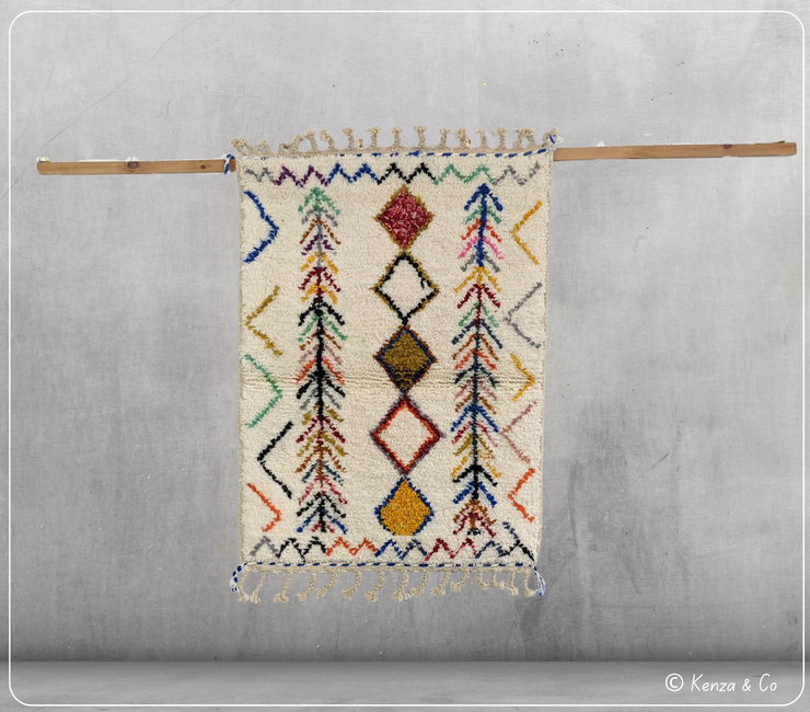 Handmade Azilal Rug, 155 x 105 cm || 5,09 x 3,44 feet, P-201