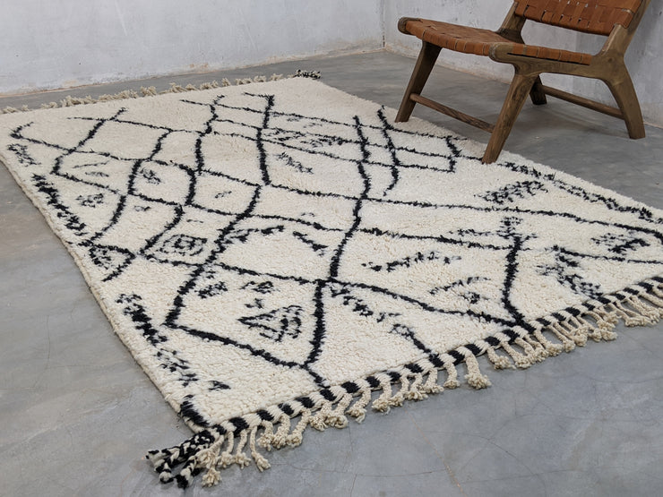 Beni Ouarain Rug, 245 x 155 cm || 8,04 x 5,09 feet, MS-300